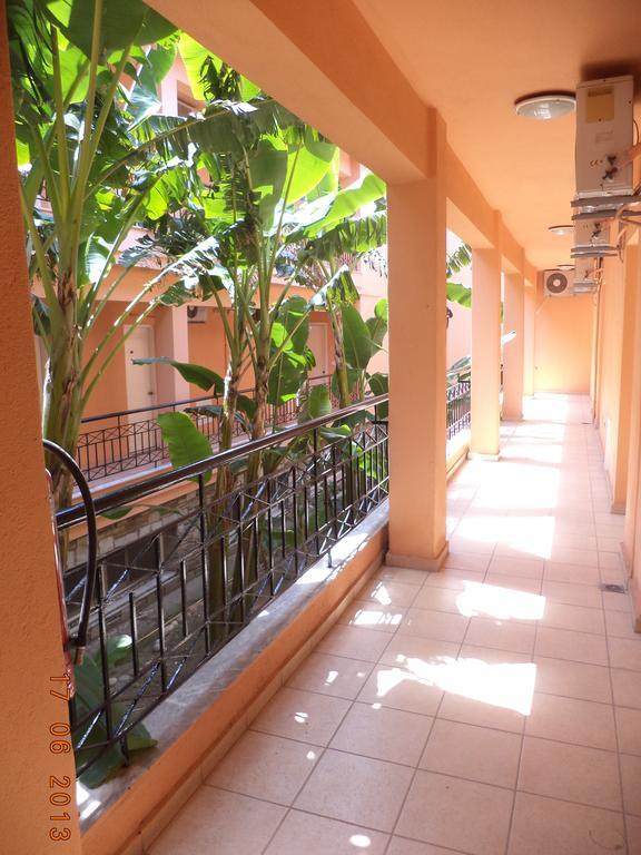 Polychrono Beach Hotel Bagian luar foto